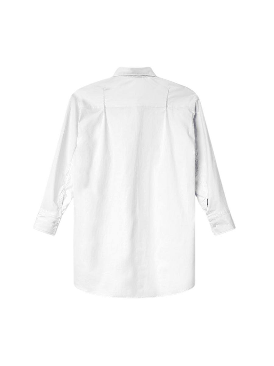 Camicia in cotone over bianca con etichetta sul polso