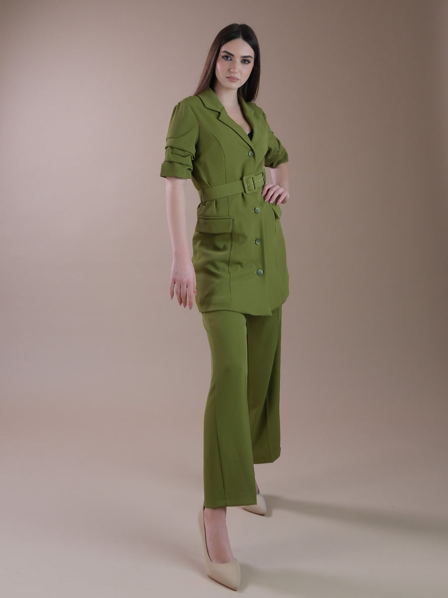 Giacca verde muschio con manica arricciata e cintura