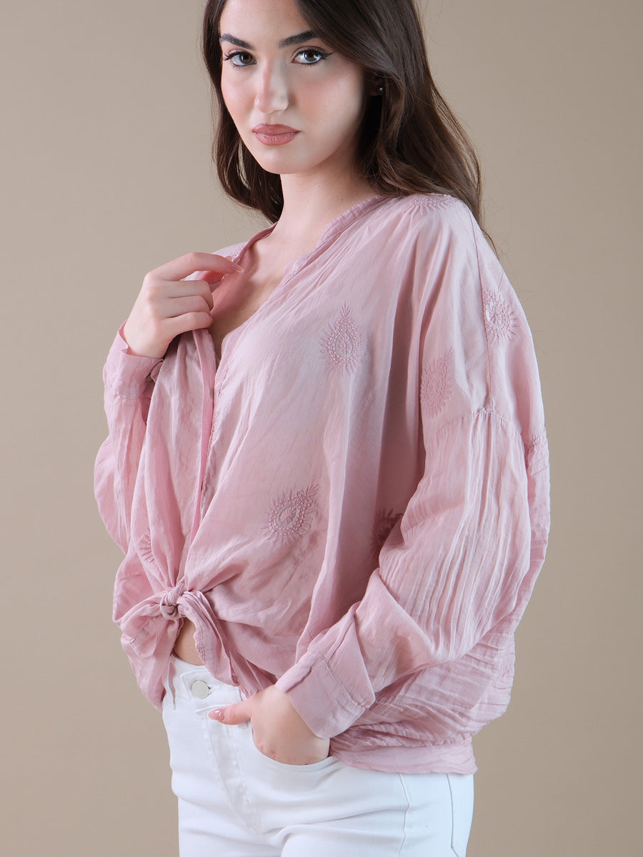 Camicia rosa pastello con ricami in misto seta
