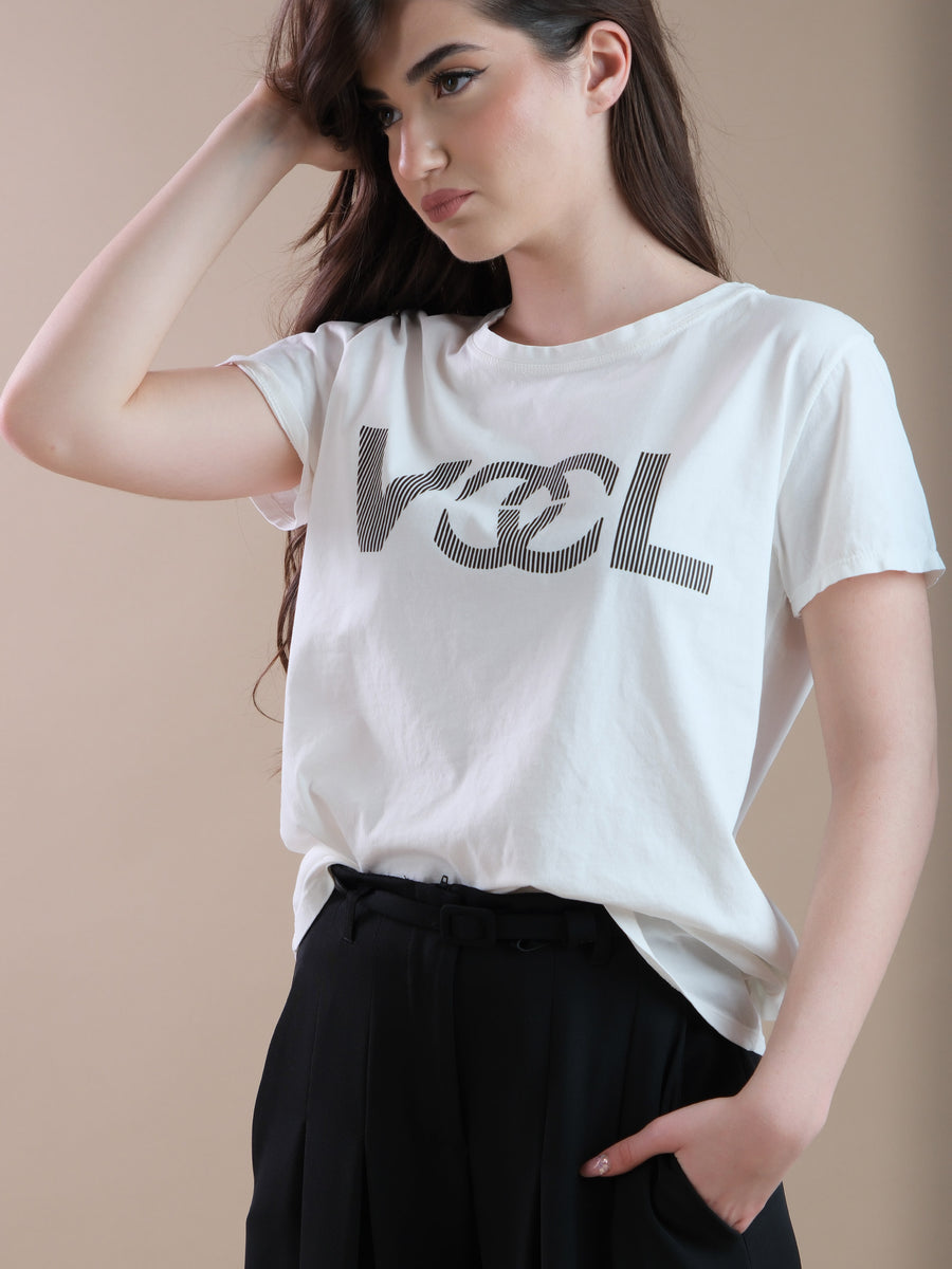 T-shirt bianca con stampa VCL nera frontale