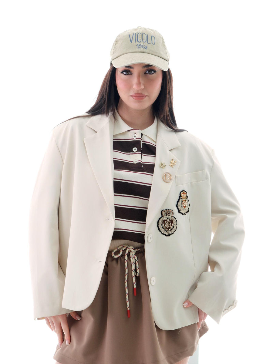 Giacca over cropped Vicolo beige con spille e patch RD0209 PANNA Vicolo 