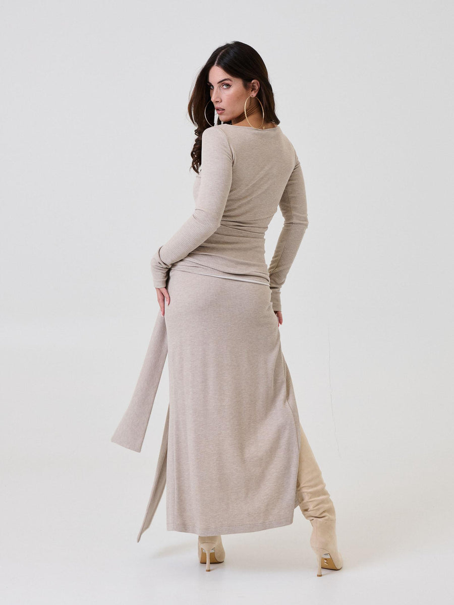 Abito a costine Bohemian Vì beige con nodo frontale AB274 SAND Bohemian V 