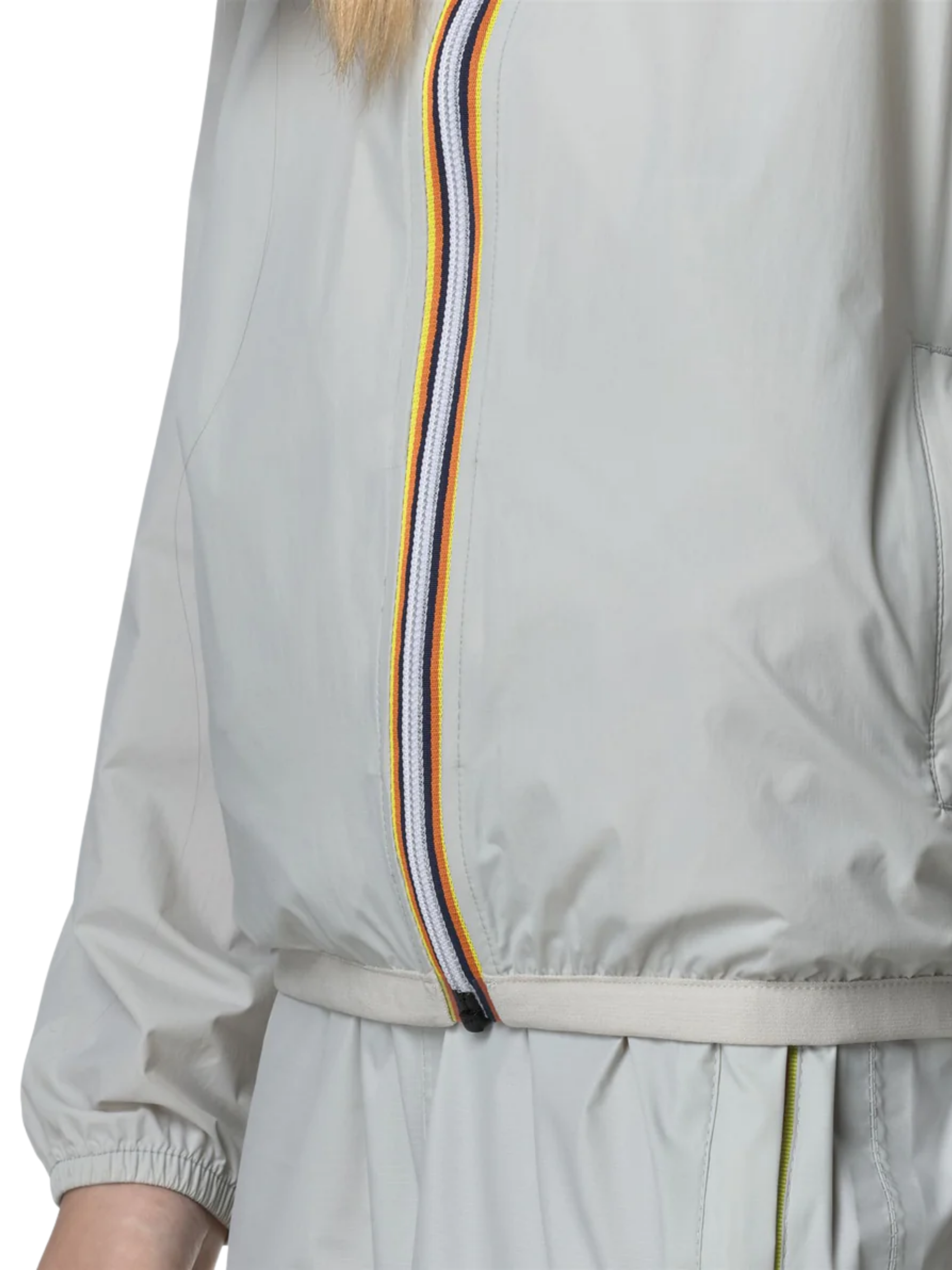 Ingrandisci