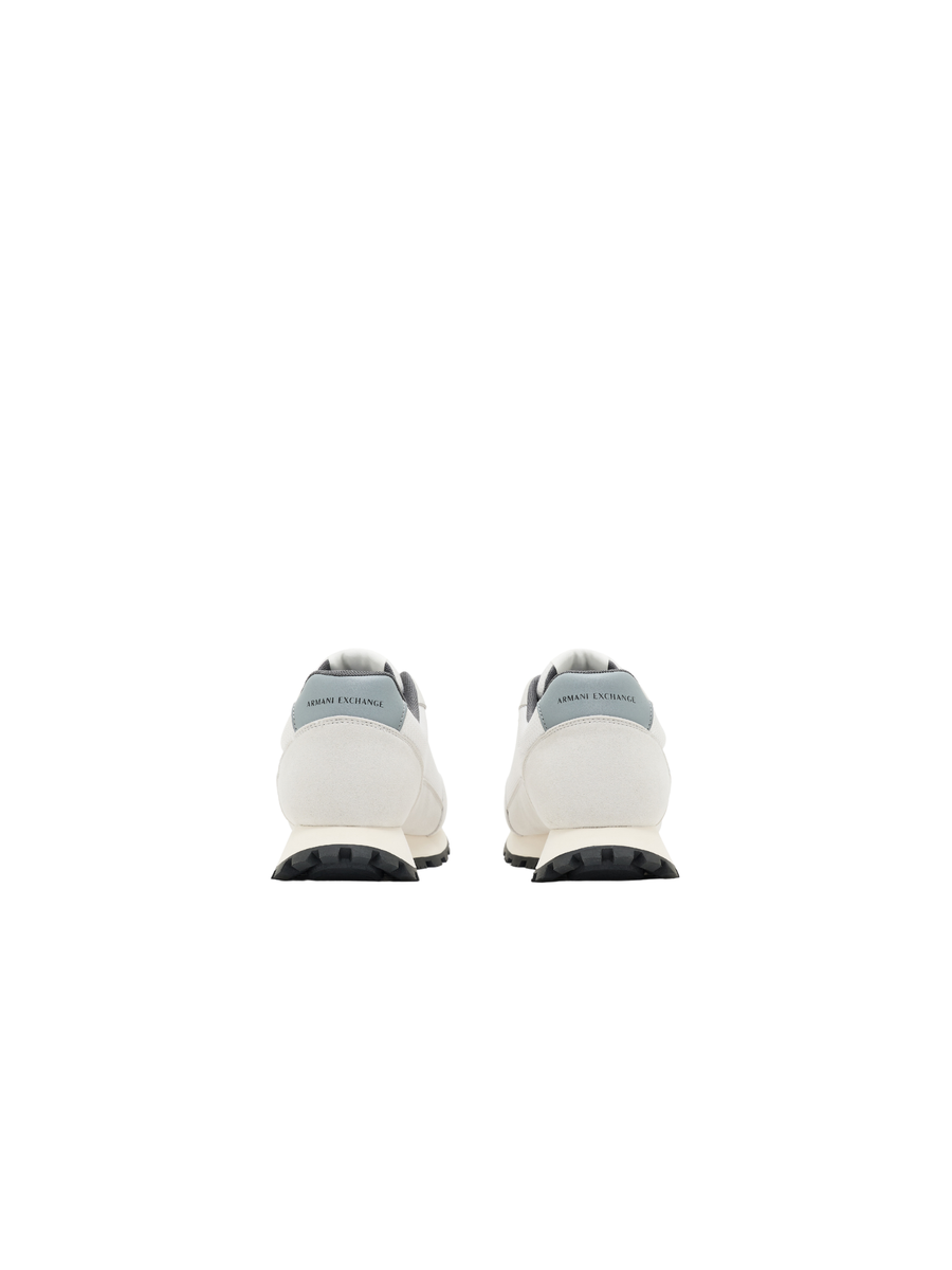 Sneakers Armani Exchange bianche con logo AX a contrasto XM001960 MZ430 Armani Exchange 