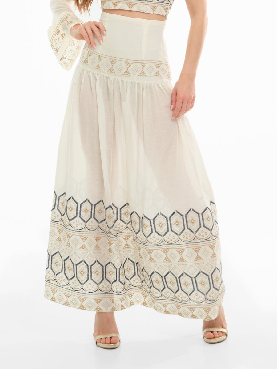 Gonna lunga Bohemian Vì bianca con arricciature e dettagli ricamati GO153 UNI Bohemian V 