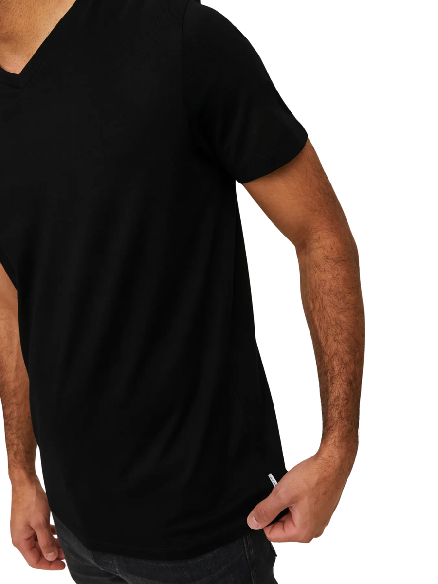 T-Shirt a mezze maniche Jack & Jones nera 12156102 Black Jack & Jones 