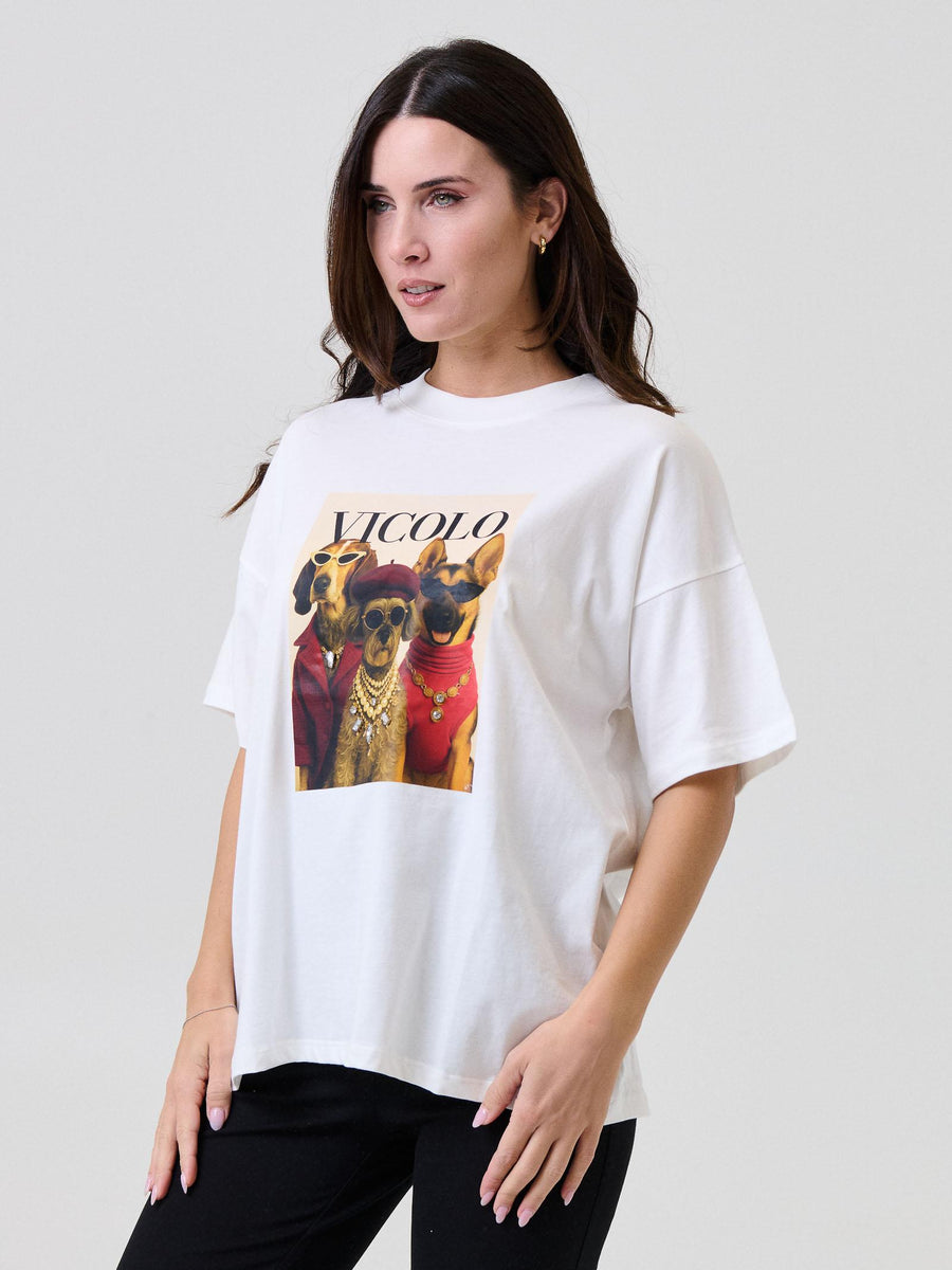 T-Shirt over Vicolo bianca con stampa cani e dettaglio gioiello RF0071 BIANCO Vicolo 
