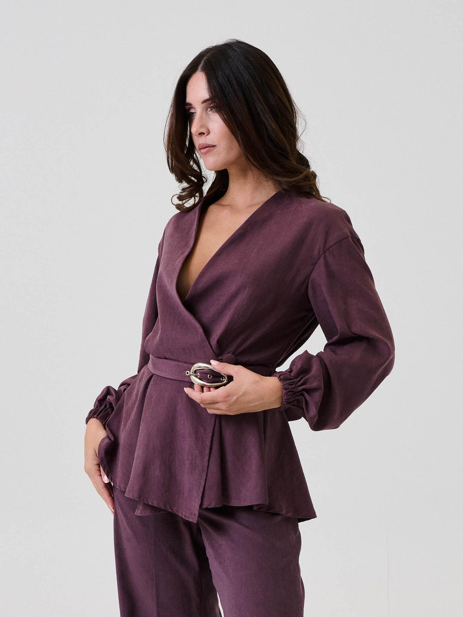 Blusa incrociata Bohemian Vì viola con bottone laterale e cintura GI287 WINE Bohemian V 