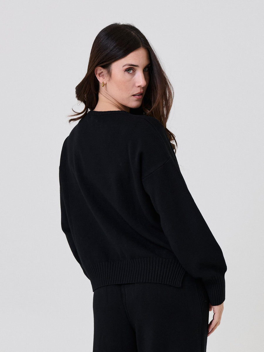 Maglione Armoire nero con spalle scese IT2700 NERO Armoire 