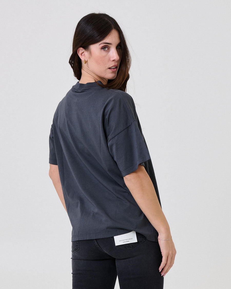 T-Shirt over Vicolo grigia con stampa bassotto con cappello bianco e nero RF0418 UNI Vicolo 