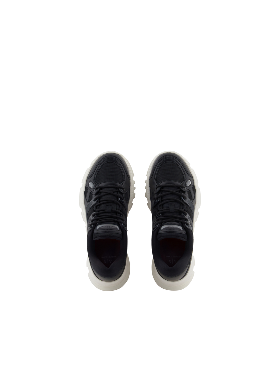 Sneakers Armani Exchange neri con inserti scamosciati XM001678 UC001 Armani Exchange 