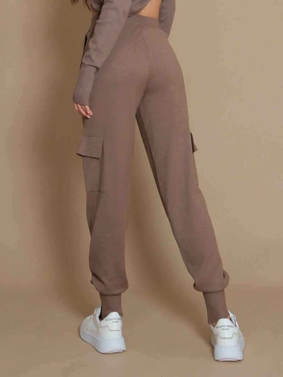 Pantalone Hinnominate cargo in maglia con ricamo tortora HMABW01172 TORTORA Hinnominate 