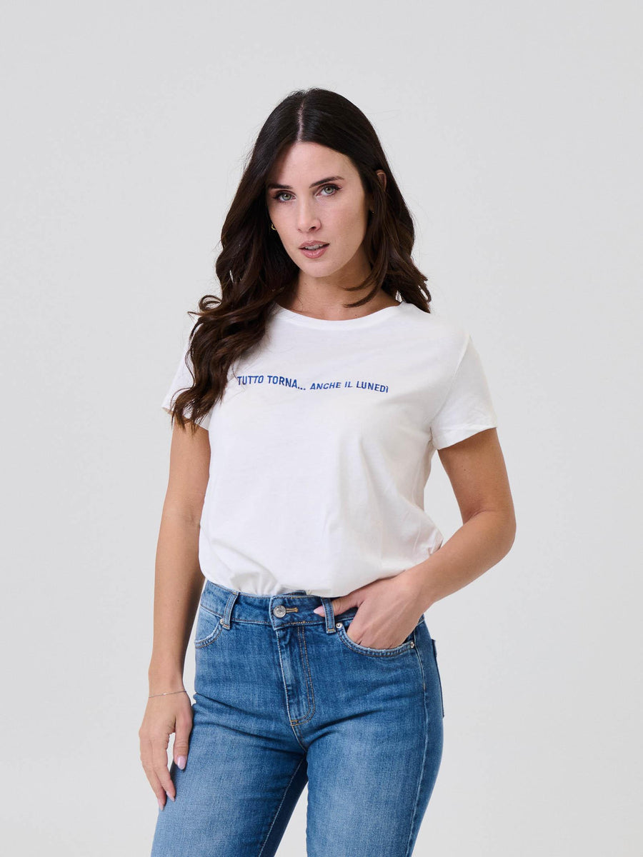 T-Shirt Vicolo bianca con ricamo "Tutto torna.. Anche il lunedì" RF0404 UNI Vicolo 