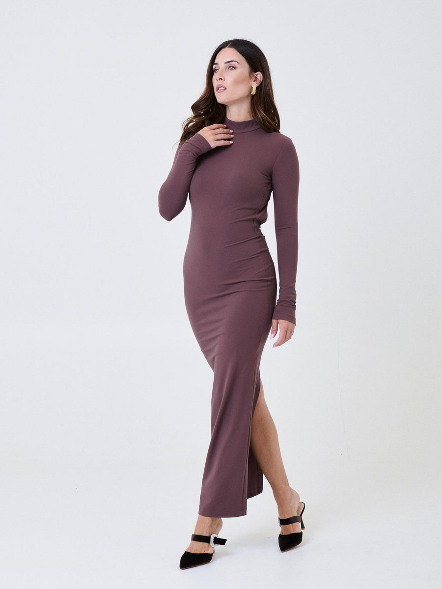 Abito lungo Silence Limited marrone a collo alto con schiena scoperta AB4180 MAROON Silence Limited 