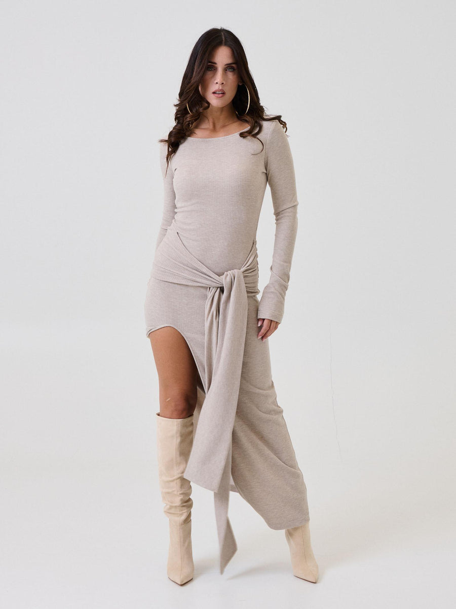 Abito a costine Bohemian Vì beige con nodo frontale AB274 SAND Bohemian V 