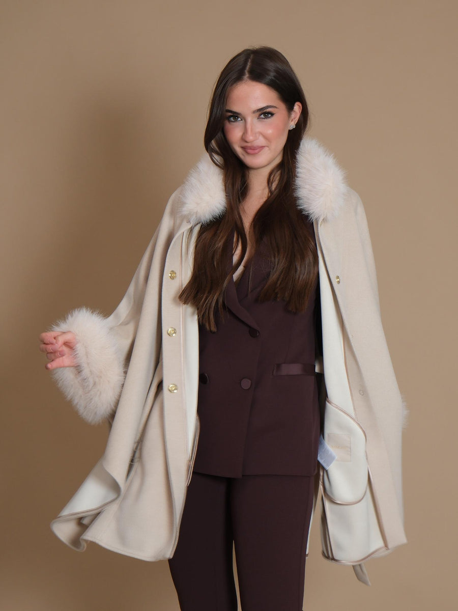 Mantella Armoire con pellicciotto al collo e maniche beige GN003 BEIGE Armoire 