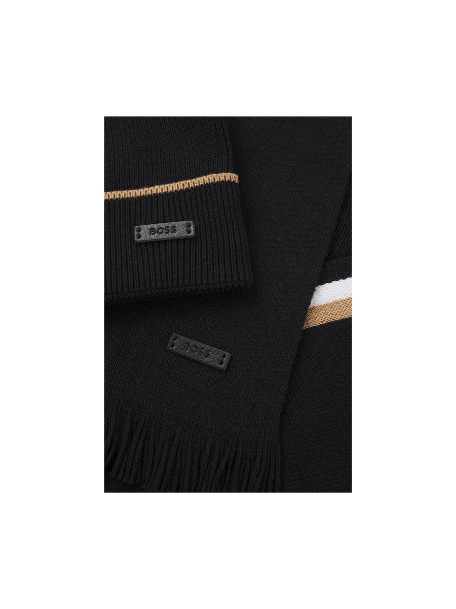 Set Cappello e Sciarpa Boss nero con inserti beige e bianchi 50551072 001 Boss 