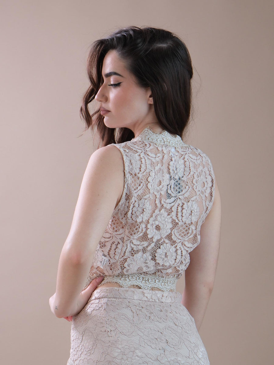 Gilet beige traforato in pizzo con orlo ondulato R9990021R BEI Imperial 