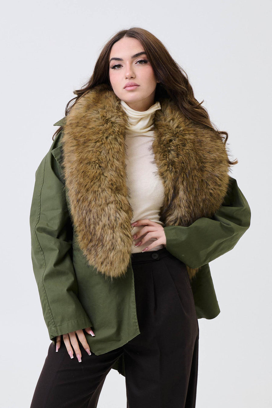 Giubbino Armoire verde militare con ecopelliccia e cardigan removibili 26296 VERDE Armoire 