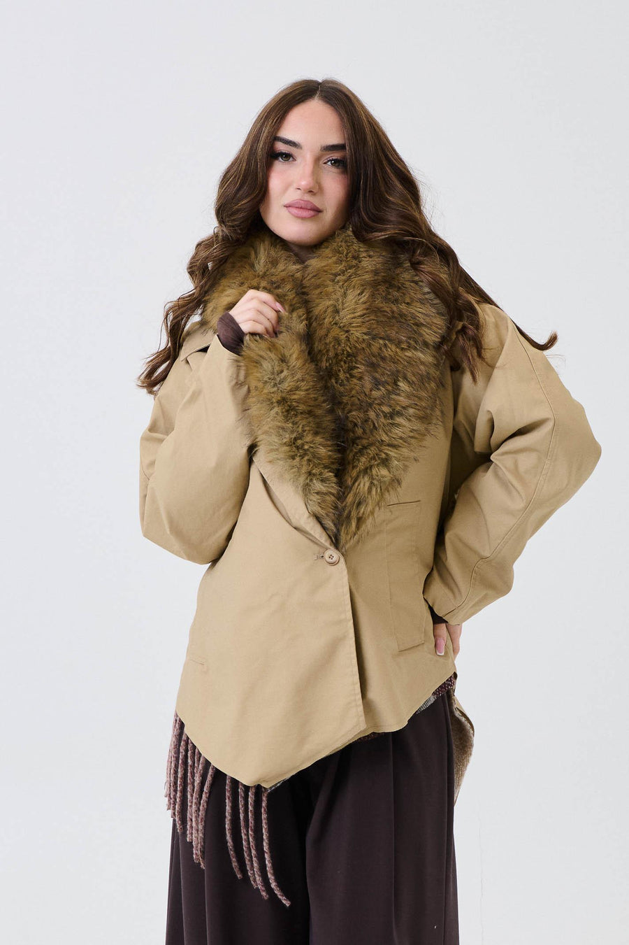 Giubbino Armoire beige con ecopelliccia e cardigan removibili 26296 BEIGE Armoire 