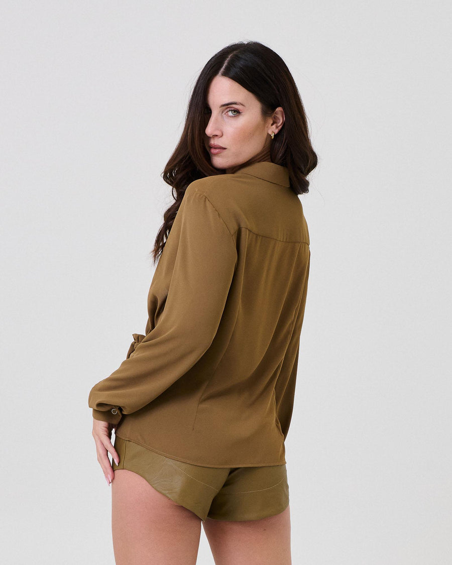 Camicia con scollo profondo e drappeggio Bohemian Vì verde militare SDBO1005 MILITARY Bohemian V 