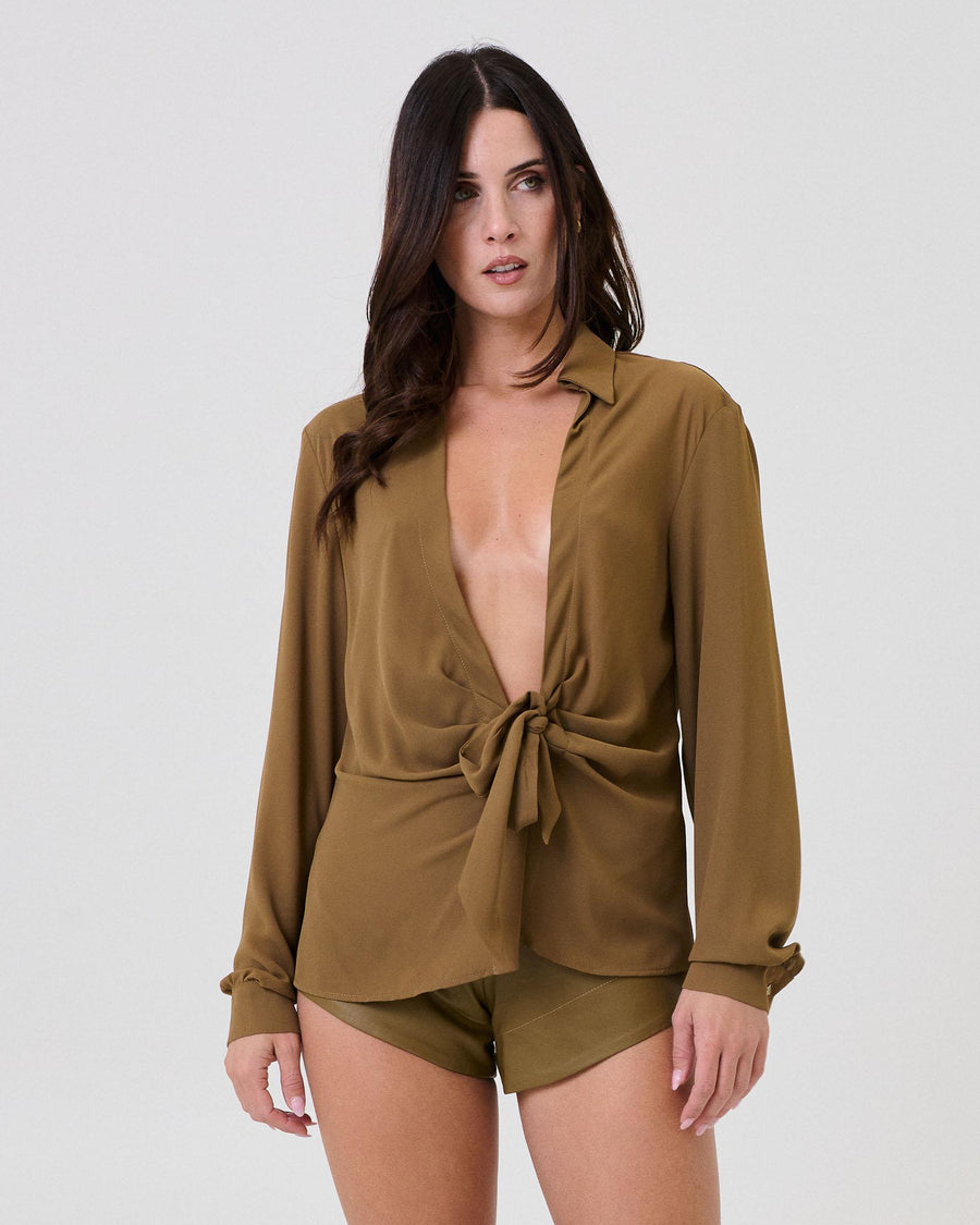 Camicia con scollo profondo e drappeggio Bohemian Vì verde militare SDBO1005 MILITARY Bohemian V 