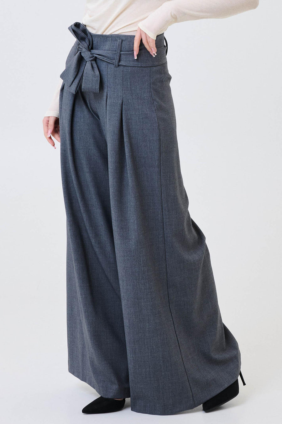 Pantalone a palazzo Armoire grigio antracite con pinces 25549 GRIGIO Armoire 