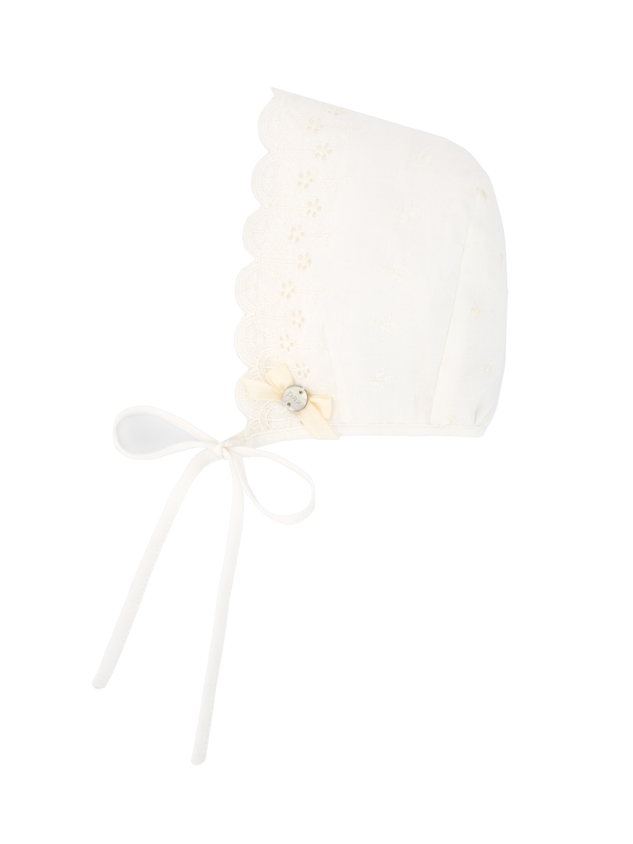 Cappello Paz Rodriguez bianco con ricami floreali e bordo smerlato 011-152476 60 Paz Rodriguez 