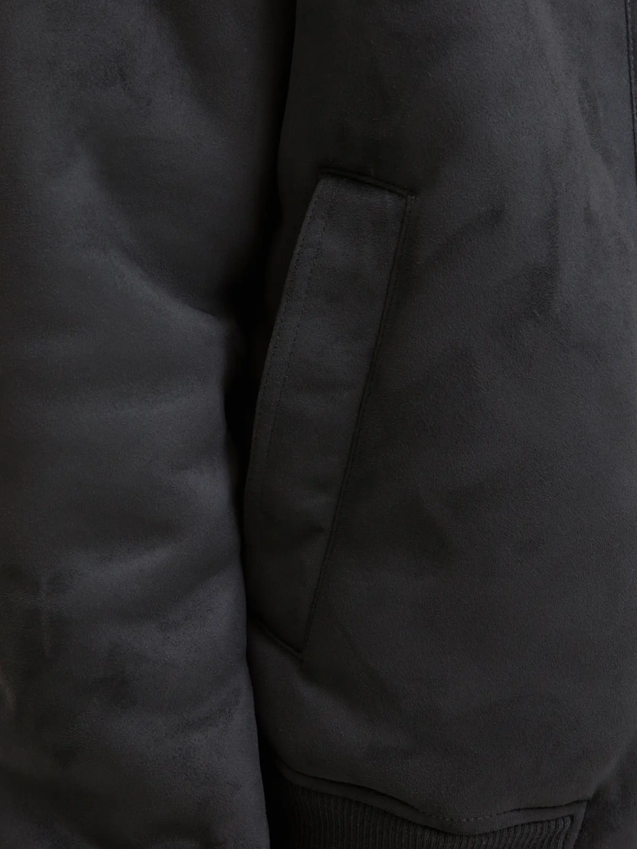 Giubbino Jack & Jones nero con interno in ecopelliccia tono su tono 12282444 Black Jack & Jones 