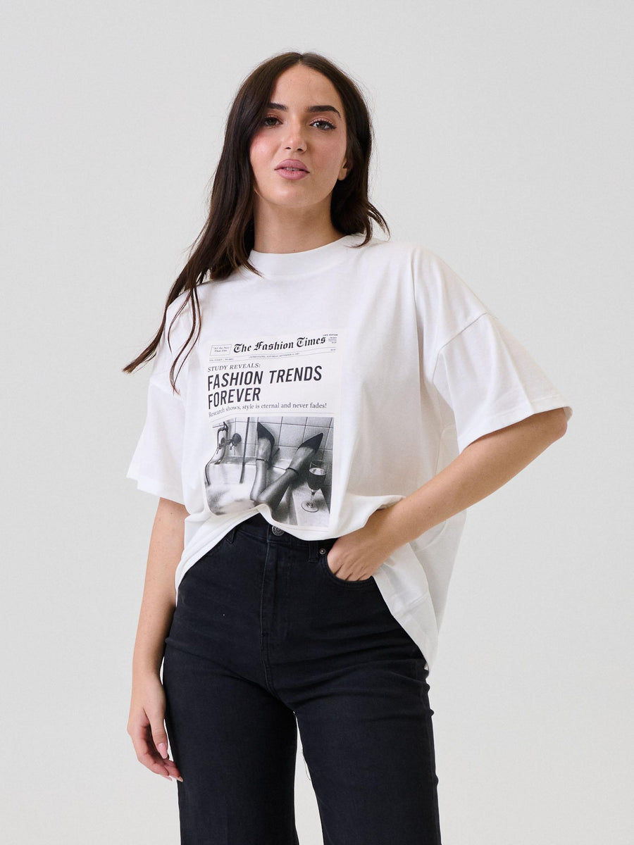 T-Shirt Vicolo bianca con stampa giornale RF0182 BIA Vicolo 