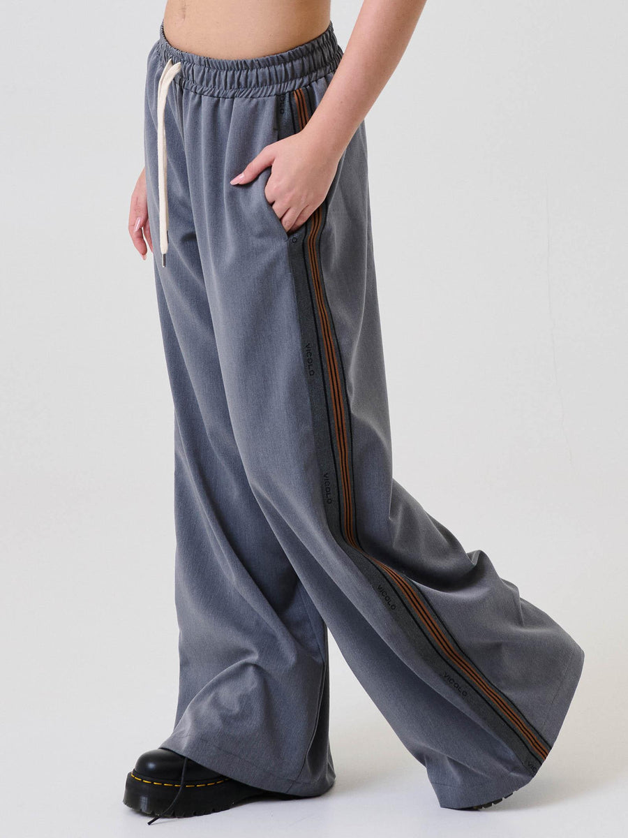 Pantalone Vicolo grigio con bande laterali logate TF0565 GRIGIO Vicolo 