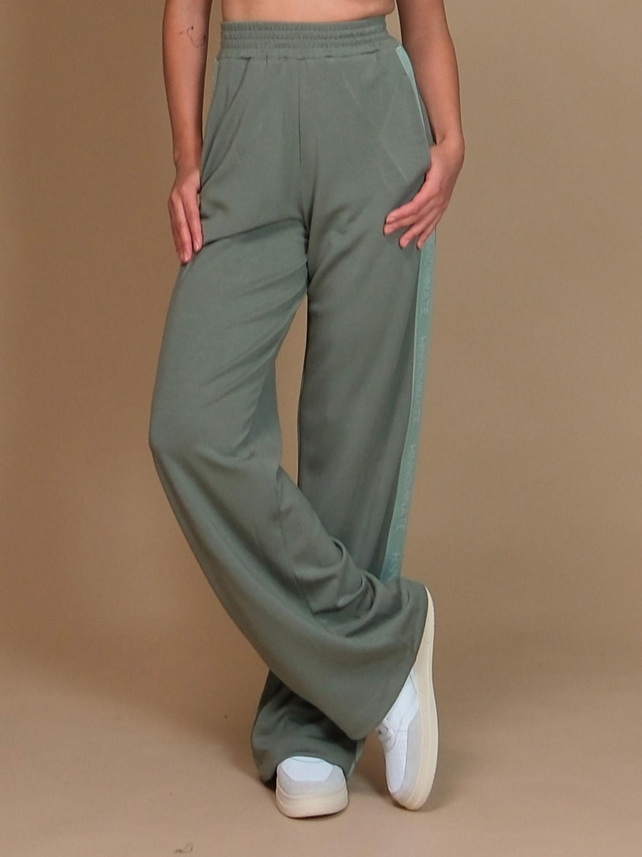 Pantalone a palazzo Hinnominate verde salvia con banda logata laterale HMABW01057 SALVIA Hinnominate 