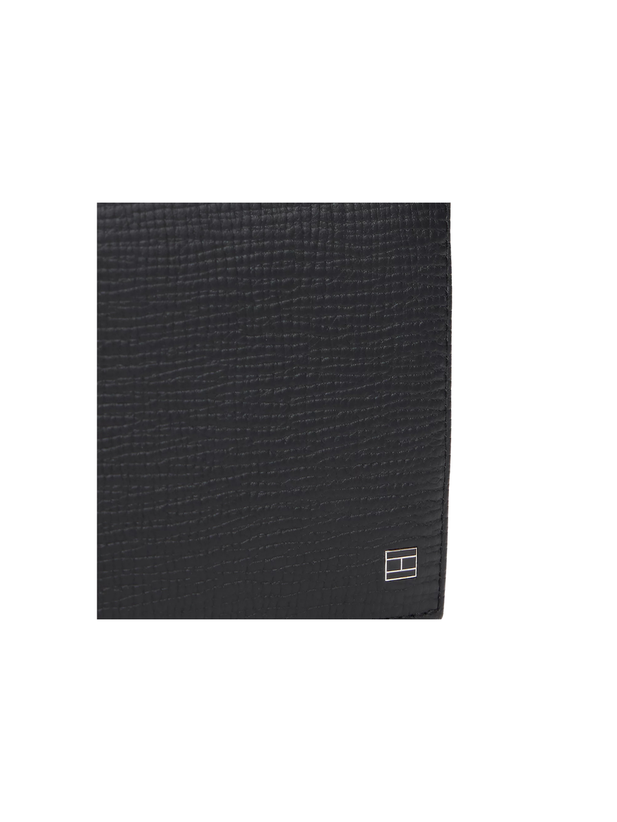 Portafogli bifold Tommy Hilfiger nero in pelle con bandierina AM0AM13709 BDS Tommy Hilfiger 
