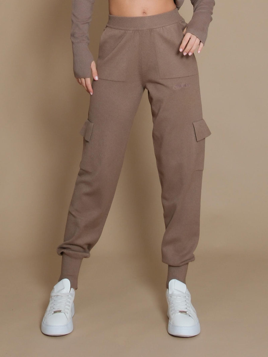 Pantalone Hinnominate cargo in maglia con ricamo tortora HMABW01172 TORTORA Hinnominate 