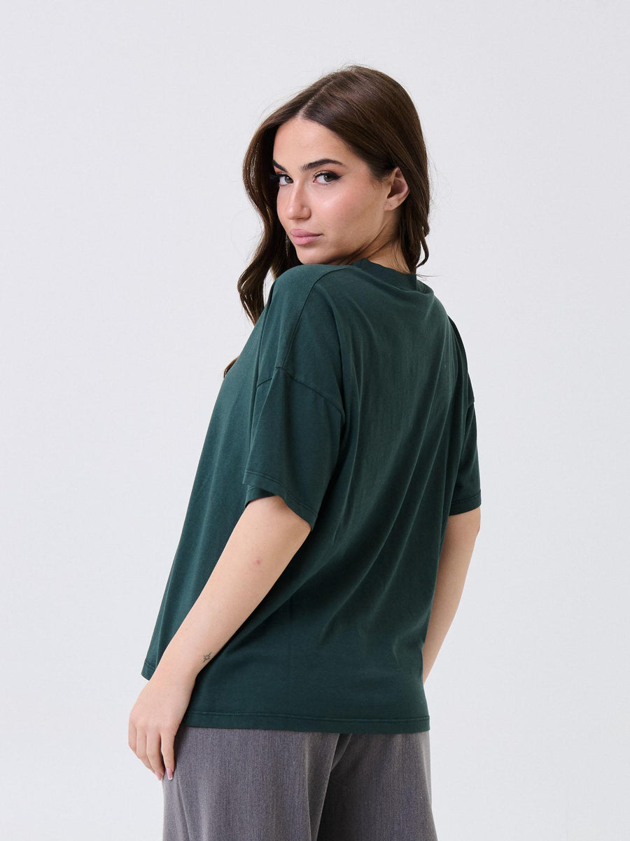 T-Shirt over Vicolo verde con ricamo "Atelier VCL" RF0120 VERDE Vicolo 