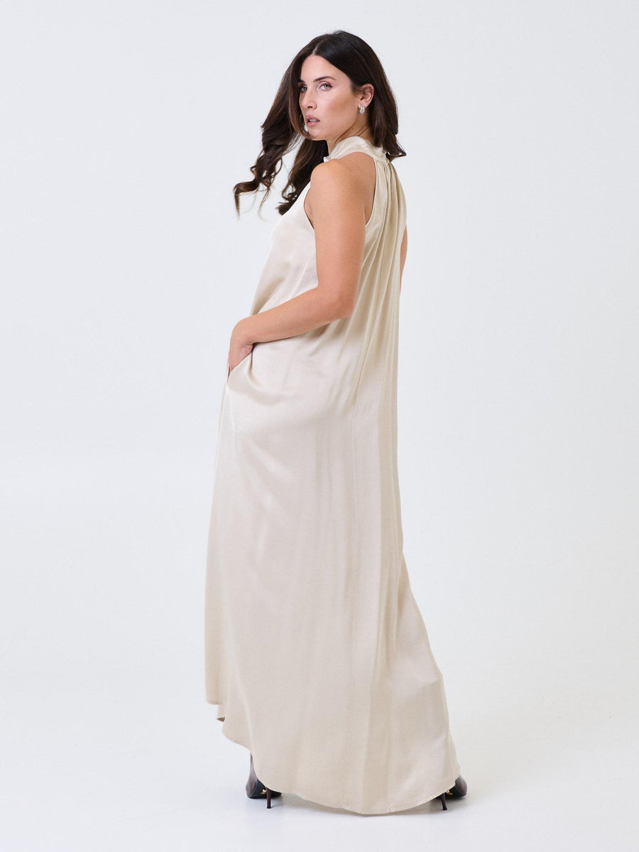 Abito lungo Armoire beige a giro maniche e collo alto C394A22R LANA Armoire 