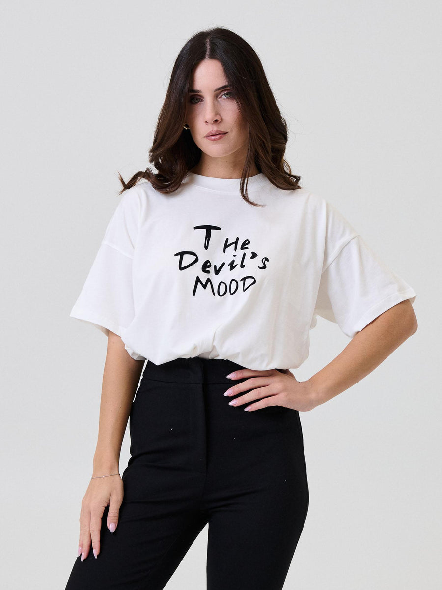 T-Shirt over Vicolo bianca con stampa "The Devil's Mood" in velluto RF0347 BIANCO Vicolo 