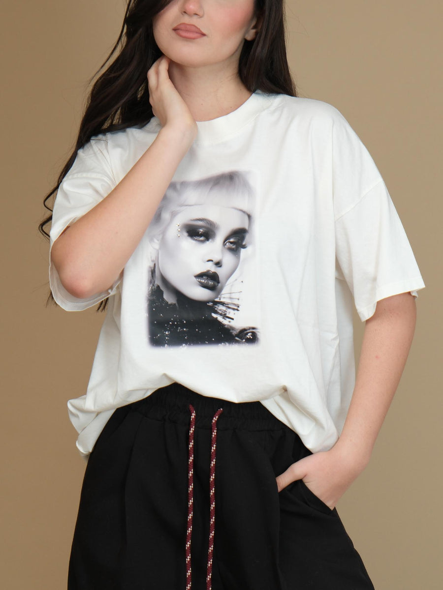 T-Shirt over Vicolo bianca con stampa volto bianco e nero RS0315 BIA Vicolo 