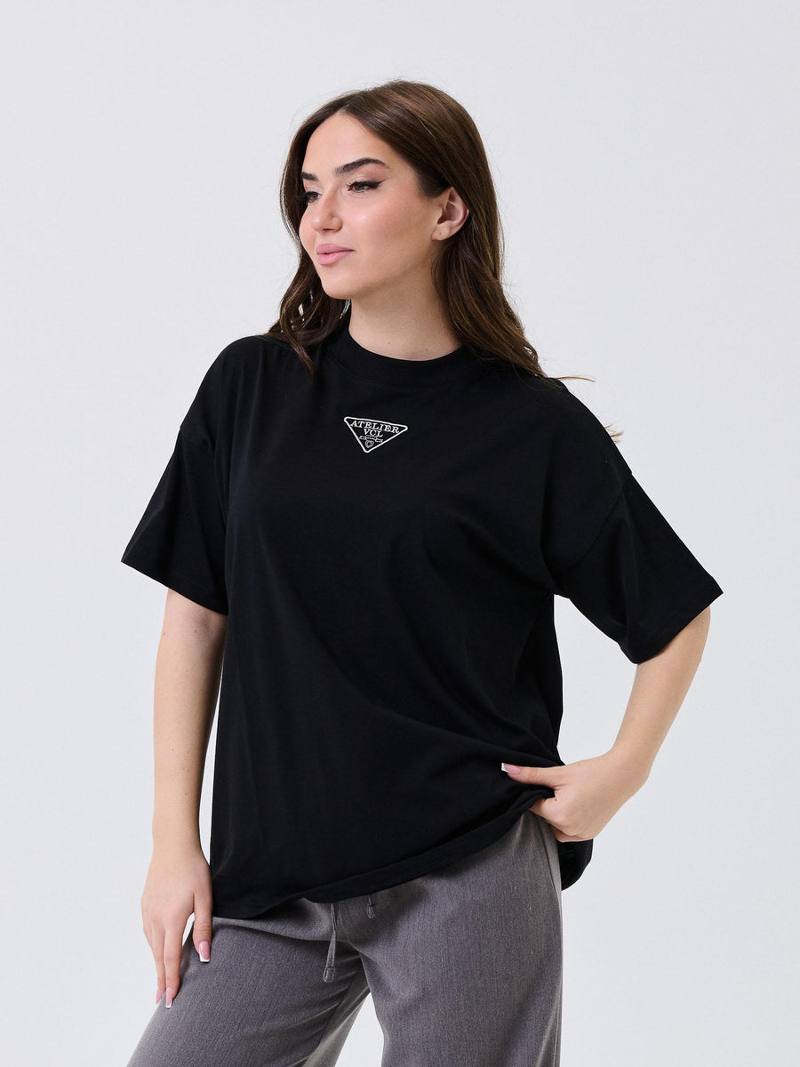 T-Shirt over Vicolo nera con ricamo "Atelier VCL" RF0120 NERO Vicolo 