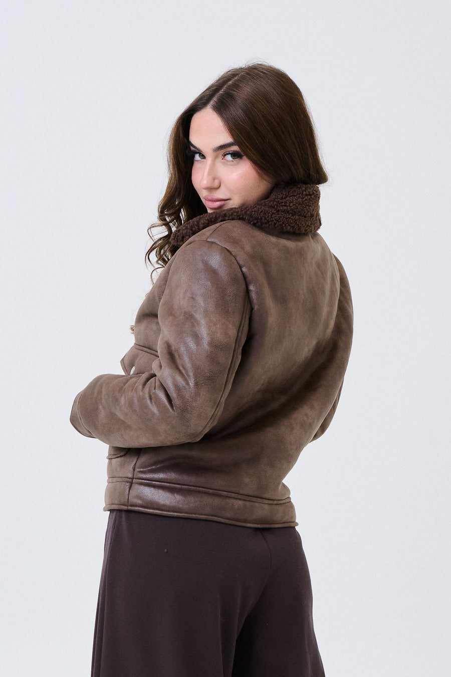 Giubbino Armoire marrone scamosciato con colletto teddy 26201 MARRONE Armoire 
