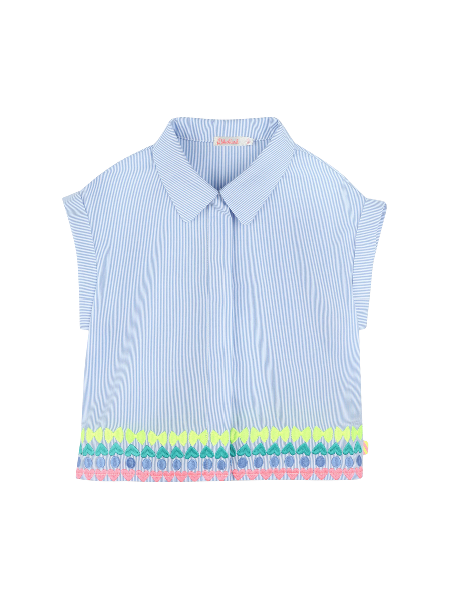 Camicia Billie Blush azzurra con ricami a forma di cuore lungo l'orlo U20845 76F Billie Blush 