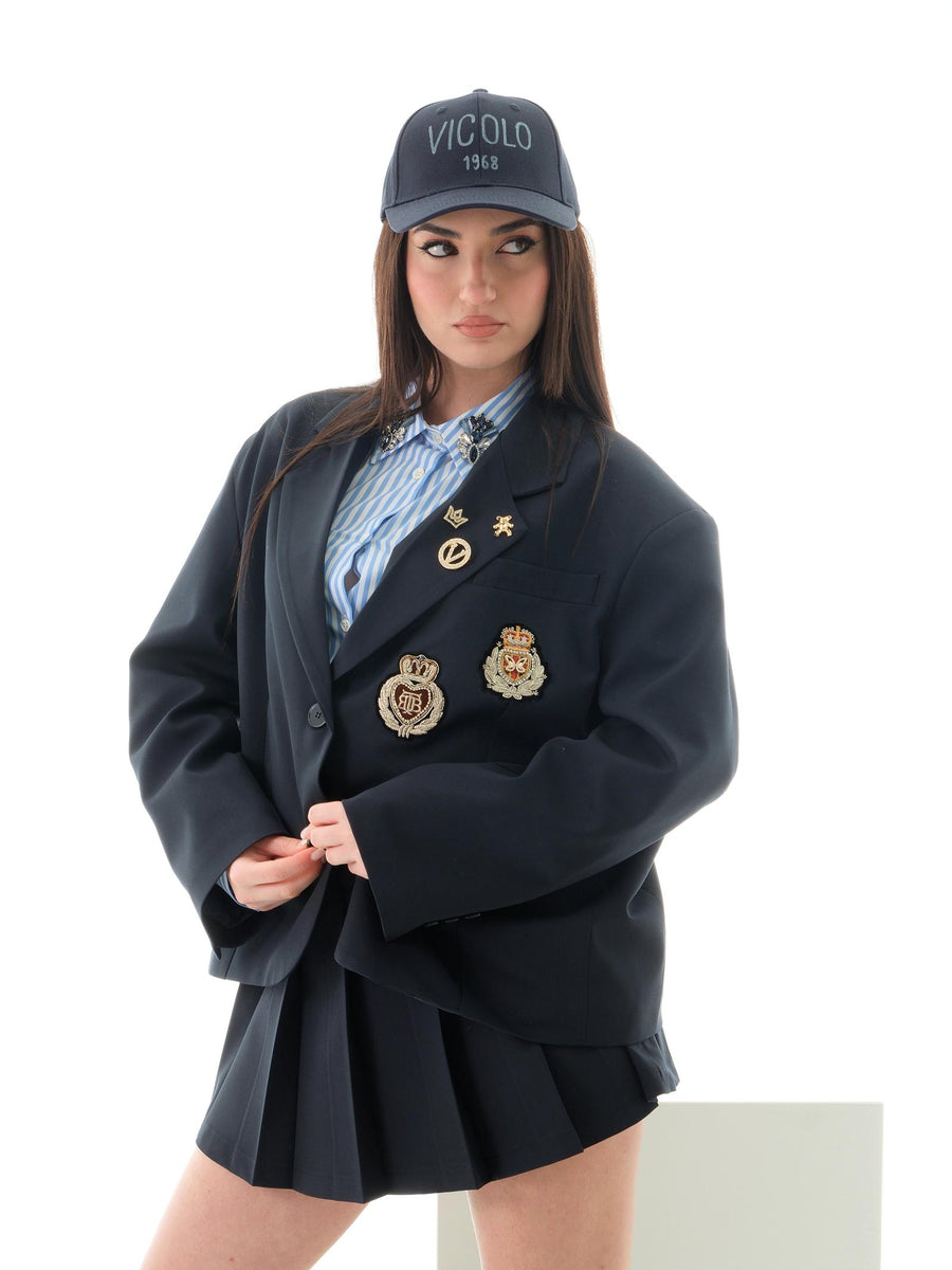 Giacca over cropped Vicolo blu navy con spille e patch RD0209 BLU Vicolo 
