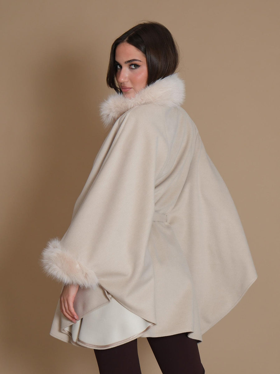 Mantella Armoire con pellicciotto al collo e maniche beige GN003 BEIGE Armoire 