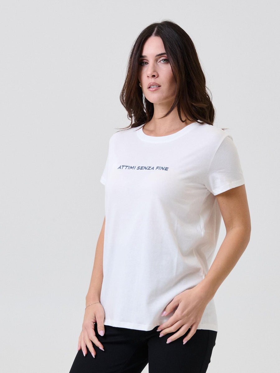 T-Shirt Vicolo bianca con ricamo "Attimi senza fine" RF0424 UNI Vicolo 