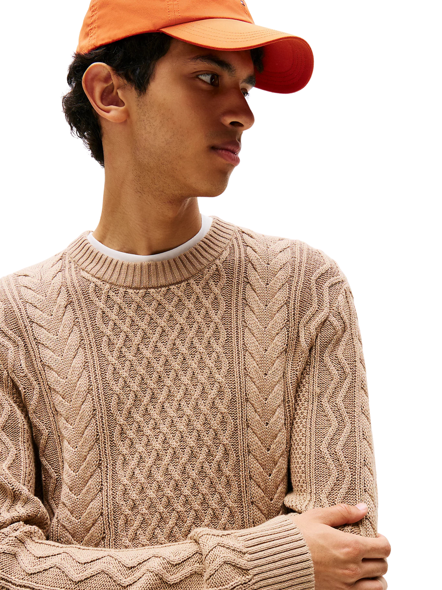 Pullover slim fit Tommy Hilfiger beige con distintivo DM0DM22101 0HD Tommy Hilfiger 