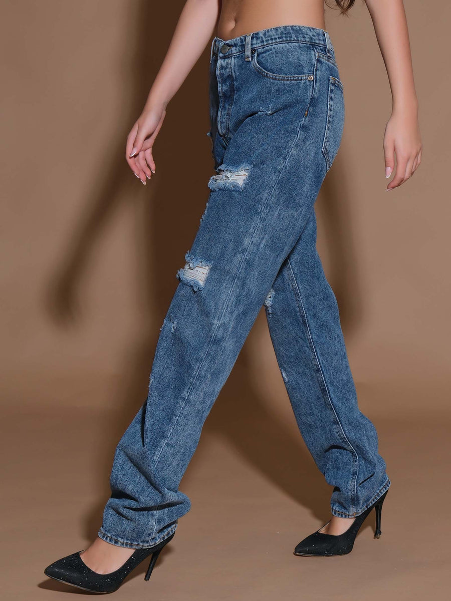Jeans denim strappato