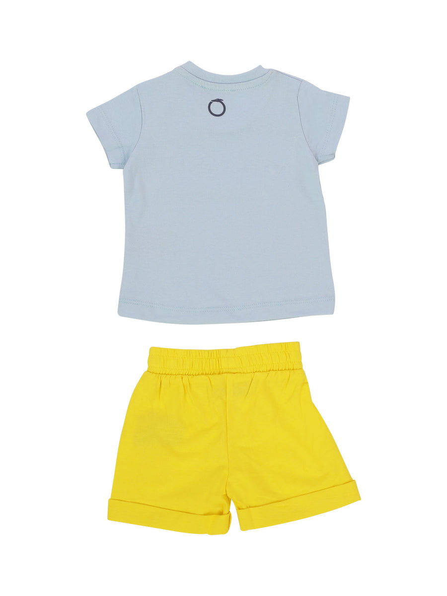 Completo t-shirt e shorts giallo